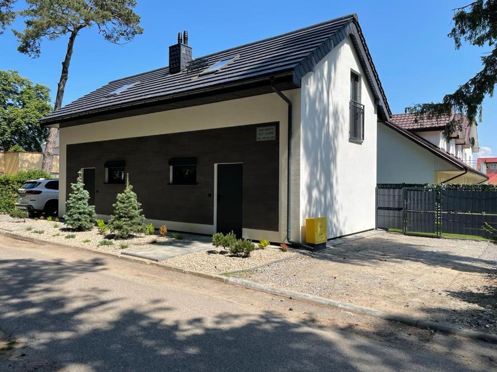 Apartamenty Przy Parku -150M Od Plazy Darłówko Extérieur photo